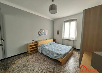 4.2 CAMERA 1.jpg - Appartamento VIA GEATANO DONIZETTI 5A, Genova (zona Sestri Ponente) - foto 5