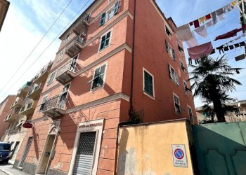 8.0 EDIFICIO.jpg - Appartamento VIA GEATANO DONIZETTI 5A, Genova (zona Sestri Ponente) - foto 13