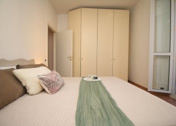 Camera 1 - Three-room apartment via Bellinzona 309, Como - photo 13