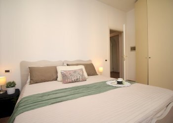 Camera 1 - Three-room apartment via Bellinzona 309, Como - photo 15