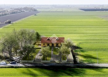 Semi-detached house Via Ferrara, Poggio Renatico - photo 1