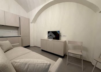 One-room apartment Via S. Francesco da Paola, Torino (neighborhood Centro) - photo 4