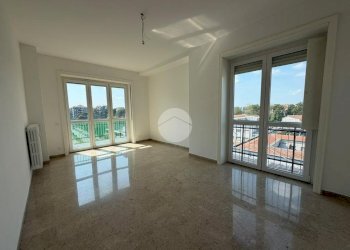 Trilocale Via Lorenzo Perosi, Milano (zona Lorenteggio) - foto 9