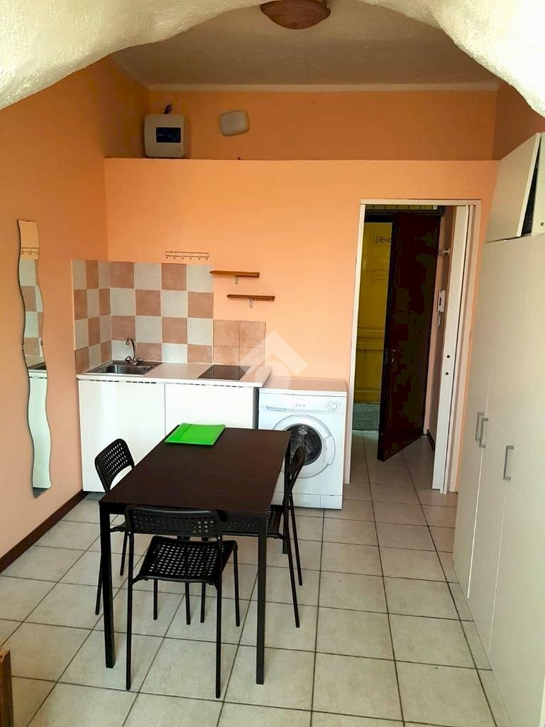 One-room apartment Via cumiana, Torino (neighborhood San Paolo) - photo 1