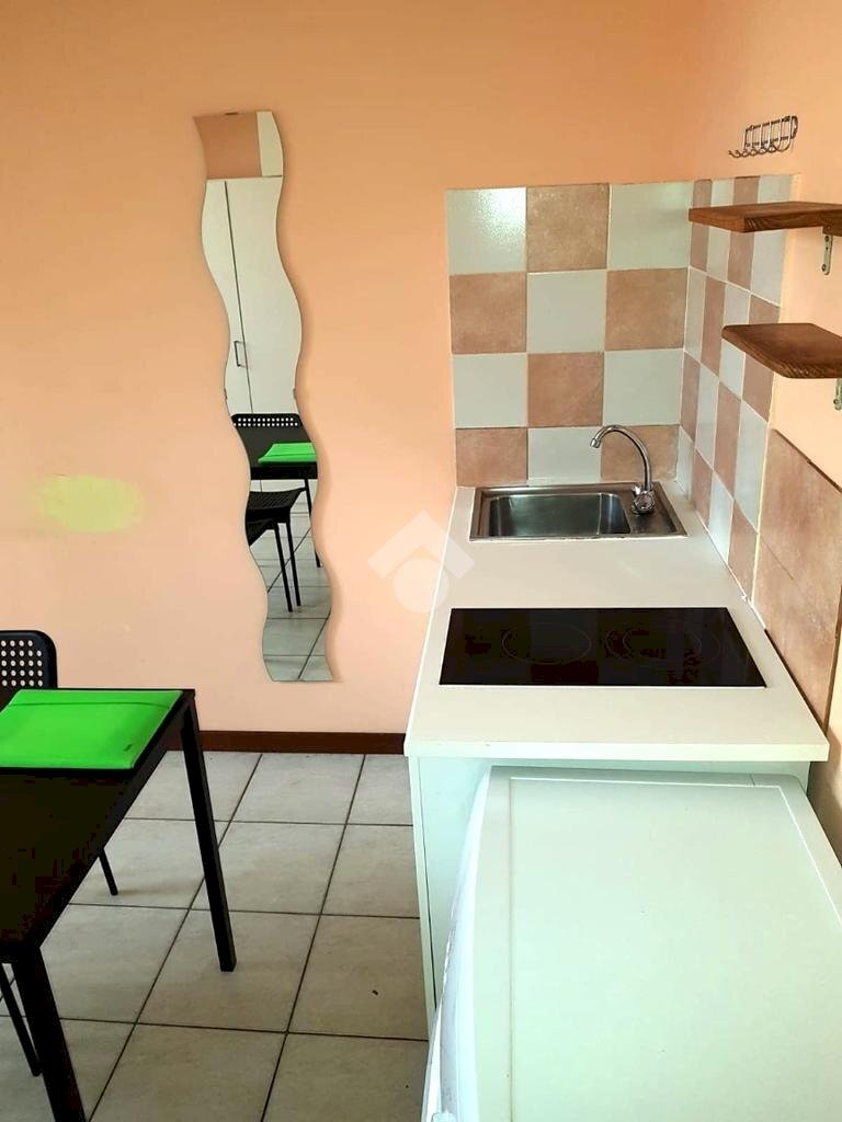 One-room apartment Via cumiana, Torino (neighborhood San Paolo) - photo 2