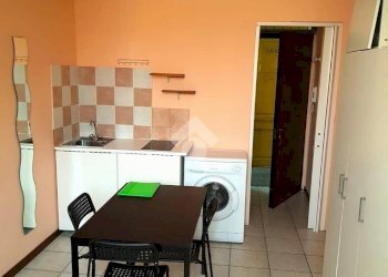 One-room apartment Via cumiana, Torino (neighborhood San Paolo) - photo 10