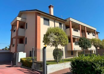 Box Via Caduti Sul Lavoro, Corbetta - photo 2