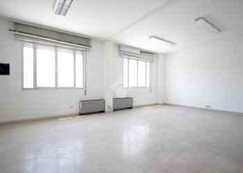 Ufficio Via del Chiù, Bologna (zona Santa Viola) - foto 4