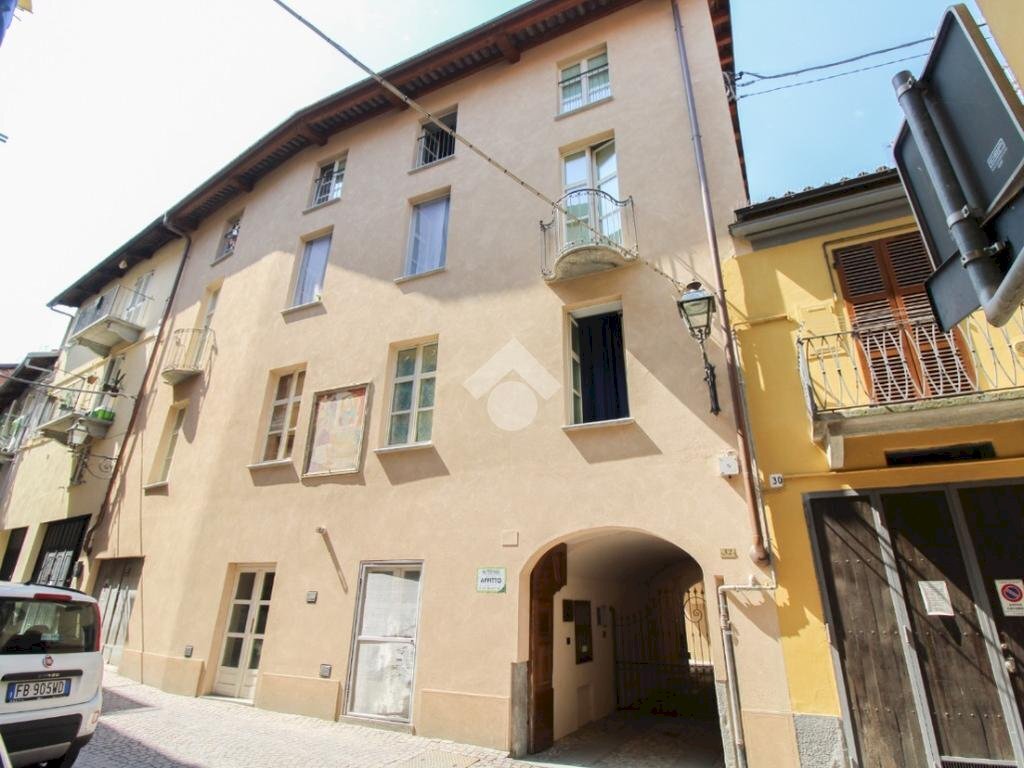 Two-room apartment Via Balbis, Saluzzo - photo 1