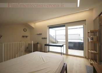camera matrimoniale - Appartamento Via Secolo
5, Peschiera del Garda - foto 36