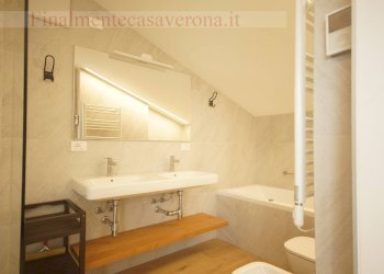 bagno - Appartamento Via Secolo
5, Peschiera del Garda - foto 41
