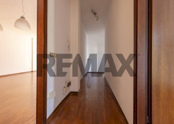 Hall / corridoio - Quadrilocale VIA MONVISO
 
6, Varese - foto 13