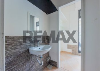 Bagno - Negozio Via Tramontana
49, Palermo - foto 19