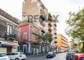 Edificio all\'aperto - Appartamento Via Plebiscito
 
415, Catania - foto 1
