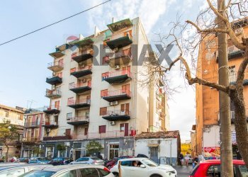 Edificio all\'aperto - Appartamento Via Plebiscito
 
415, Catania - foto 2
