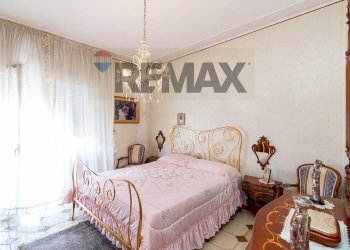 Camera / camera da letto - Appartamento Via Plebiscito
 
415, Catania - foto 10