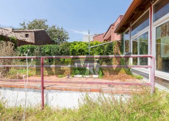 Giardino - Casa indipendente Via Marletta
 
70, Tremestieri Etneo - foto 4