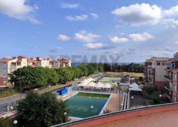 Piscina - Monolocale Les Roches Noires
 
1, Giardini-Naxos - foto 31