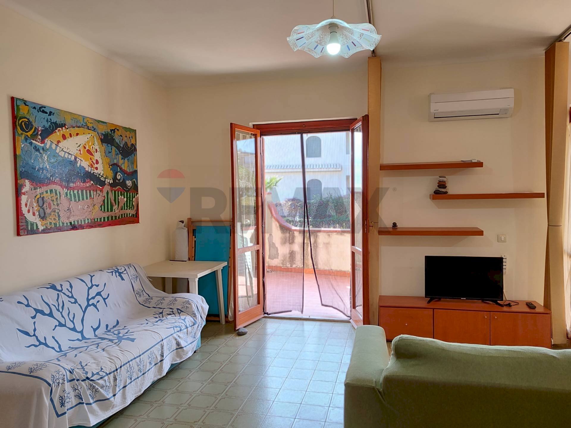 Soggiorno - Trilocale Via Recanati
11, Giardini-Naxos - foto 3