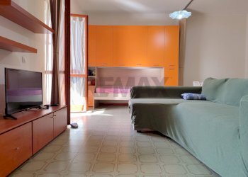 Soggiorno - Trilocale Via Recanati
 
11, Giardini-Naxos - foto 14