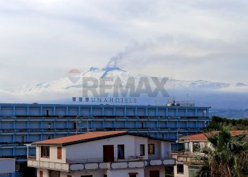 Edificio all\'aperto - Trilocale Via Recanati
 
11, Giardini-Naxos - foto 41