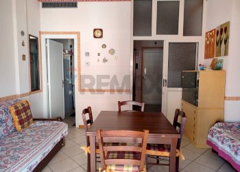 Sala da pranzo - Monolocale Contrada Pietrenere
 
2, Giardini-Naxos - foto 1