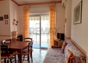 Sala da pranzo - Monolocale Contrada Pietrenere
 
2, Giardini-Naxos - foto 9