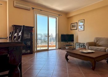 Sala da pranzo - Appartamento via grotte
 
Snc, Furci Siculo - foto 4