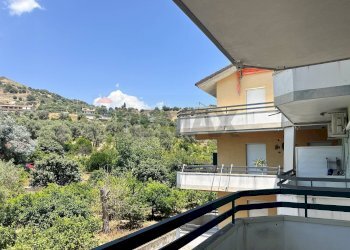 Balcone - Appartamento Via Cesare Battisti
 
271, Furci Siculo - foto 1