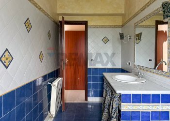 Bagno - Appartamento Via Cesare Battisti
 
271, Furci Siculo - foto 19