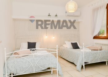 Camera / camera da letto - Villa via unità d'italia
 
65, Letojanni - foto 25