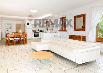 Sala da pranzo - Villa via unità d'italia
 
65, Letojanni - foto 33