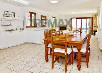 Sala da pranzo - Villa via unità d'italia
 
65, Letojanni - foto 35