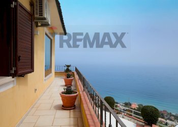Balcone - Villa via unità d'italia
 
65, Letojanni - foto 36