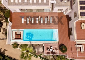Piscina - Villa viale unità d'italia
 
66, Letojanni - foto 36