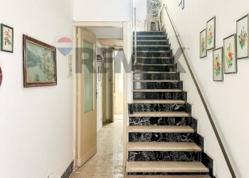 Scale - Casa indipendente Via Pirandello
 
15, Furci Siculo - foto 4