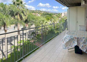 Balcone - Quadrilocale Viale unità di Italia e delle regioni
 
1, Roccalumera - foto 14