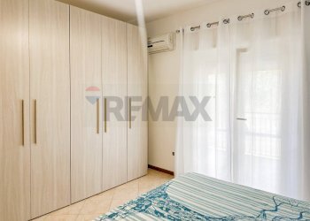 Camera / camera da letto - Quadrilocale Viale unità di Italia e delle regioni
 
1, Roccalumera - foto 22