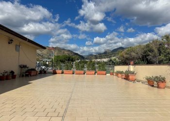 Terrazza - Quadrilocale Viale unità di Italia e delle regioni
 
1, Roccalumera - foto 28