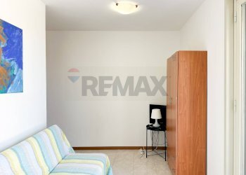 Soggiorno - Quadrilocale Viale unità di Italia e delle regioni
 
1, Roccalumera - foto 29