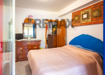 Camera / camera da letto - Quadrilocale VIALE DELL'UNITà D'ITALIA E DELLE REGIONI
 
21, Roccalumera - foto 14