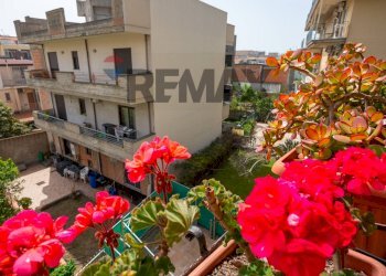 Edificio all\'aperto - Quadrilocale VIALE DELL'UNITà D'ITALIA E DELLE REGIONI
 
21, Roccalumera - foto 21