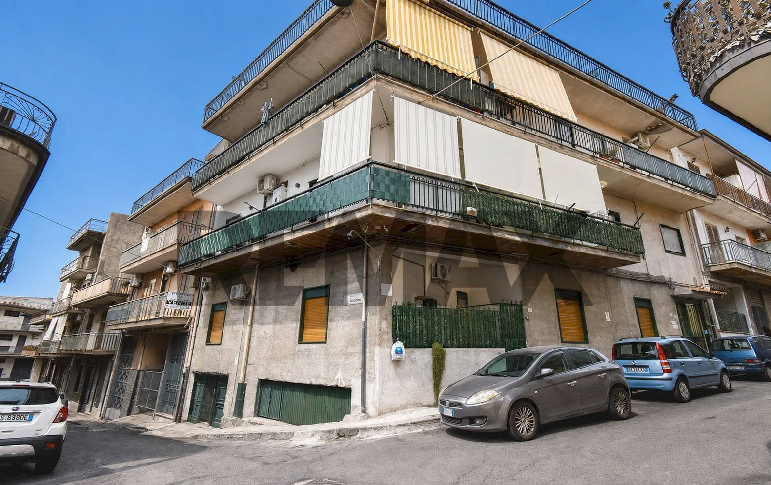 Edificio all\'aperto - Quadrilocale Via Potenza
 
17, Paterno - foto 1