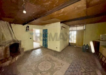 Stanza vuota - Villa Via della Prece
 
1, Caltagirone - foto 29