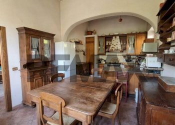 Sala da pranzo - Casa semi indipendente VIA IV NOVEMBRE
 
1A, Castel San Niccolò - foto 5