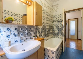 Bagno - Trilocale VIALE KENNEDY
 
64, Besana in Brianza - foto 16