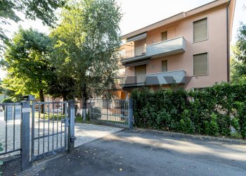 Edificio all\'aperto - Trilocale VIALE KENNEDY
 
64, Besana in Brianza - foto 38