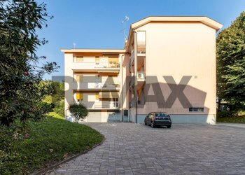 Edificio all\'aperto - Trilocale VIALE KENNEDY
 
64, Besana in Brianza - foto 40