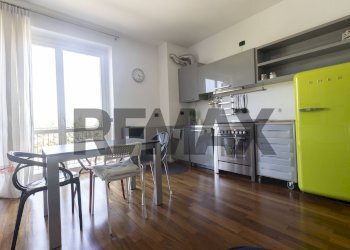 Sala da pranzo - Bilocale Via Carroccio
 
48, Seregno - foto 4