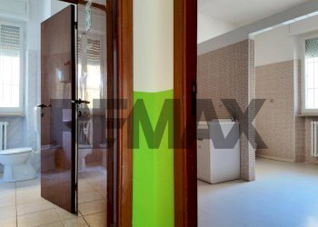 Hall / corridoio - Quadrilocale Via Ragusa
 
23, Ancona - foto 18